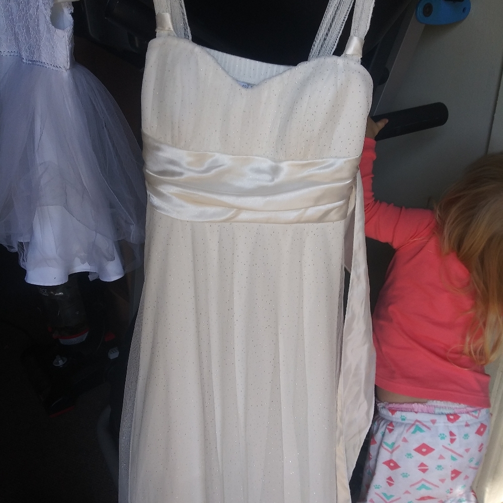 New junior size 3 dress